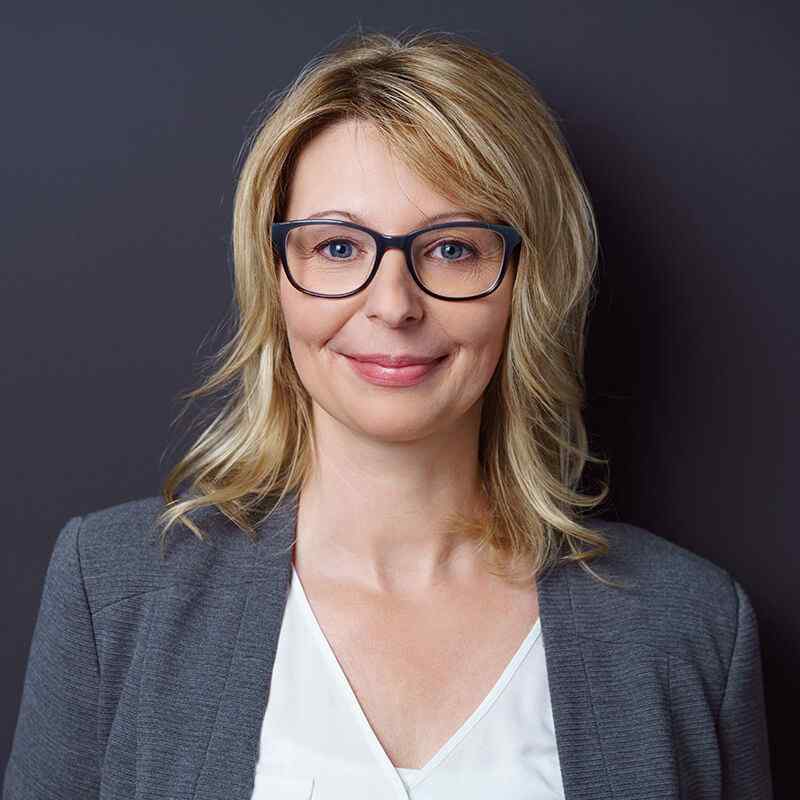 https://beta.glowwell.com/wp-content/uploads/2019/10/image_team_08.jpg
