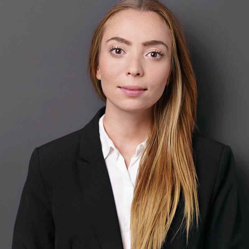 https://beta.glowwell.com/wp-content/uploads/2019/10/inner_team_03.jpg